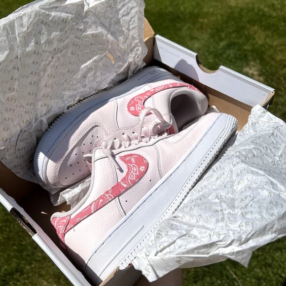 Wmns Air Force 1'07 Pink Paisley Women's Shoes - Size 8 - Ships Now - Picture 9 of 10
